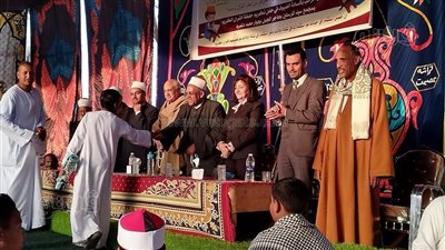 بحضور راعي الكنيسة الإنجيلية بدندرة، تكريم حفظة القرآن الكريم في قنا (فيديو)