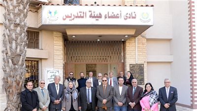 رئيس جامعة المنصورة يفتتح تجديدات نادي أعضاء هيئة التدريس