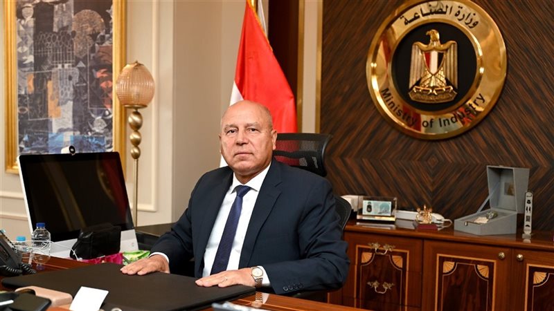 الفريق كامل الوزير،