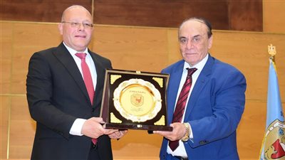  سمير فرج عضوًا بمجلس جامعة سوهاج