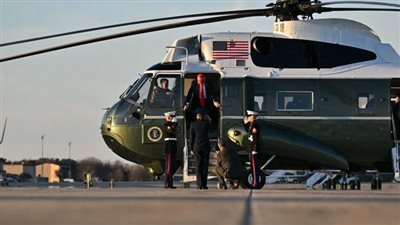 تحويل مسار وتعليق رحلات، طائرة ترامب تربك حركة الطيران في واشنطن، ماذا حدث؟