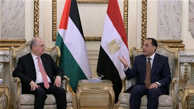 رئيس الوزراء يجدد لنظيره الفلسطيني التأكيد على دعم مصر الثابت للفلسطينيين