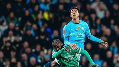 تحت أنظار مرموش، السيتي يتعادل مع بليموث 1-1 بالشوط الأول 