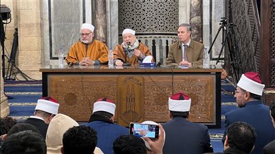 أحمد عمر هاشم من الجامع الأزهر: رمضان شهر النور والهدى وصيامه شكر لنزول القرآن