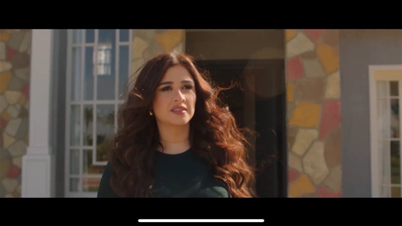 ياسمين عبد العزيز،