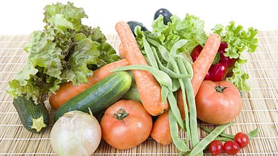 ارتفاع الليمون والجزر والملوخية، سعر الخضار اليوم في سوق العبور