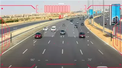 رادار المرور يلتقط 525 مخالفة تحدث في الهاتف أثناء القيادة خلال 24 ساعة