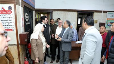 محافظ الشرقية يتفقد إدارات الديوان العام ويشدد على تحسين مستوى الأداء