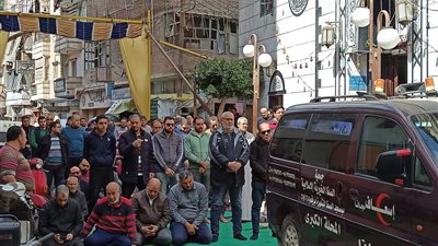 حسن الخاتمة، تشييع جثمان مسن بعد وفاته داخل مسجد بالغربية