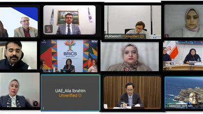 وزارة العمل تشارك في اجتماعات مجموعة 