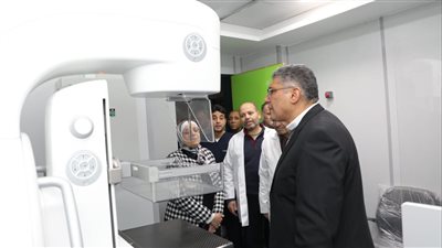 محافظ الجيزة في جولة مفاجئة لـ مستشفى الوراق المركزي 