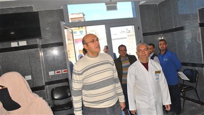 وكيل صحة سوهاج يتابع سير العمل بمستشفى طما (صور)