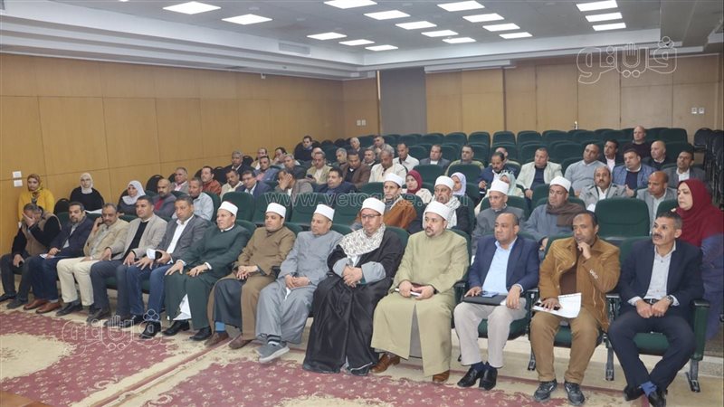  لجنة لتوزيع المساعدات