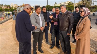 محافظ الإسكندرية يتفقد أعمال تطوير ميدان الغزالتين