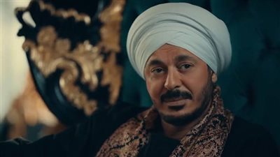 مسلسل حكيم باشا الحلقة 26، مصطفى شعبان يبعد أبناء عمه عن القصر 