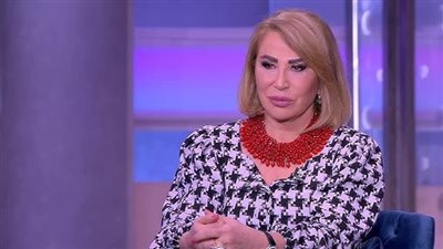 إيناس الدغيدي تدخل على خط أزمة بوسي شلبي وأولاد محمود عبد العزيز