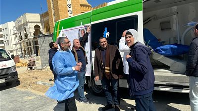 الصحة: قافلة طبية تقدم خدماتها لـ 154 مريضًا فلسطينيًا في شمال سيناء