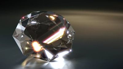 علماء يصنعون حجر ألماس أصلب من الطبيعي
