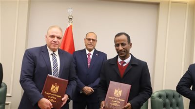 وزير العمل يشهد اتفاق تعاون مع 