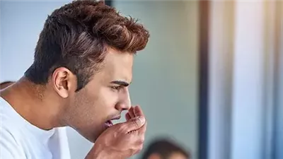  أسباب رائحة الفم الكريهة وعلاجها بالمنزل 