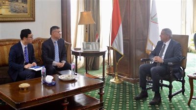 رئيس الأعلى للإعلام يستقبل وفد السفارة الصينية