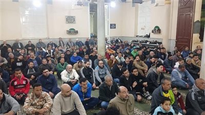 ملتقى فكري ومحاضرات توعوية ضمن فعاليات قطار الخير بالبحيرة (صور)