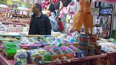 حملات مكبرة على محال بيع الصواريخ والألعاب النارية في سوهاج (صور)