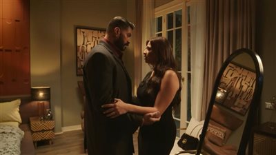 مسلسل وتقابل حبيب الحلقة الثالثة، ياسمين عبد العزيز تشك في زوجها خالد سليم 