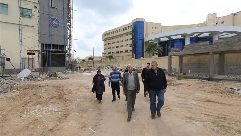 رئيس الجامعة يتفقد