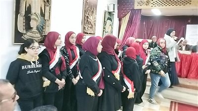 تعليم الدقهلية تكرم حفظة القرآن الكريم بمدرسة المنصورة الثانوية بنات 
