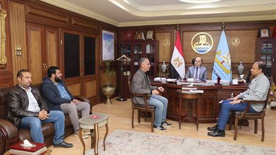 محافظ كفر الشيخ يناقش أعمال المرحلة الثالثة من مشروع تطوير بحيرة البرلس