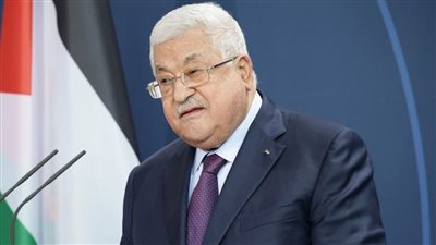 الرئيس الفلسطيني يصل مصر للمشاركة في افتتاح المتحف الكبير