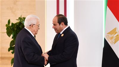 بمناسبة يوم التضامن مع الشعب الفلسطيني، السيسي يوجه رسالة دعم لـ محمود عباس