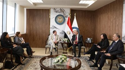 بدوي يبحث مع رئيس شل العالمية سبل زيادة إنتاج الغاز الطبيعي بالبحر المتوسط