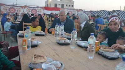 7 توجيهات لمحافظ الوادي الجديد خلال الإفطار الرمضاني وأهالي قرية بورسعيد بالخارجة
