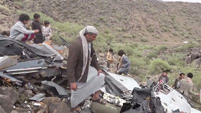 الحوثيون يعرضون لقطات لإسقاط طائرة أمريكية من نوع MQ_9 بمحافظة الحديدة (فيديو)