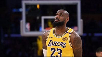  ليبرون جيمس أول لاعب في تاريخ دوري السلة الأمريكي للمحترفين يسجل 50 ألف نقطة 