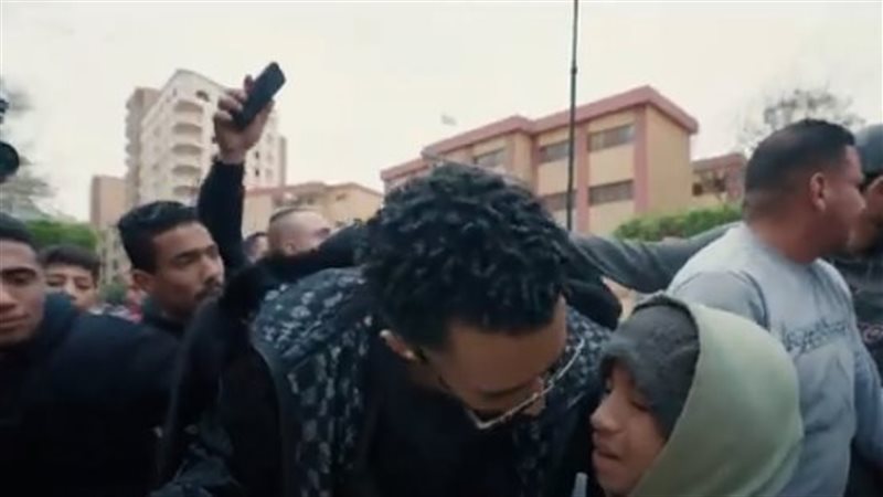 محمد رمضان في مدفع