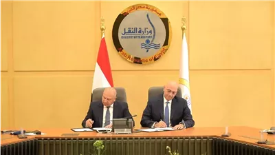 النقل وجهاز تنمية المشروعات المتوسطة يوقعان مذكرة تفاهم لتوفير فرص عمل للشباب 