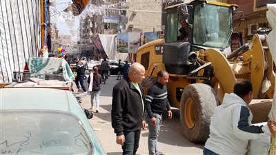 انطلاق حملة مكبرة لإزالة الإشغالات بميداني المجاهدين والمجذوب بأسيوط (صور) 
