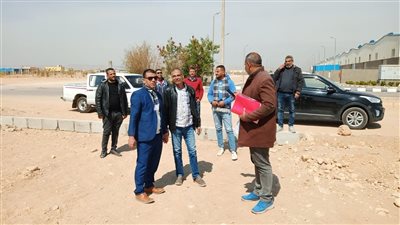 تسليم 10 قطع أراض بالمنطقة الصناعية بالأقصر لإقامة مصانع رخام وجرانيت وكارتون