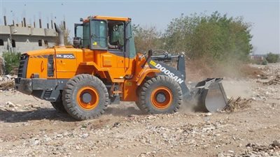 رفع 28 طن مخلفات بغرب الأقصر (صور)