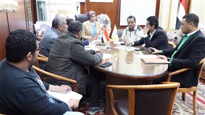 رئيس جامعة الأقصر تترأس اجتماعًا لمتابعة مشروعات التطوير