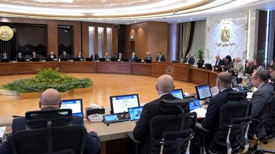 أحمد هنو يستعرض التقرير الإحصائي لمبادرات وفعاليات وزارة الثقافة لعام 2025