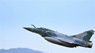 أول ظهور لمقاتلة ميراج في أجواء أوكرانيا 