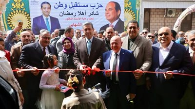 محافظ دمياط يفتتح معرض 