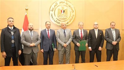 تعاون بين الكهرباء والأوقاف لترشيد الاستهلاك بالمساجد وتركيب عدادات مسبقة الدفع 