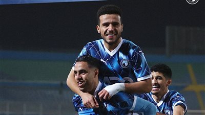 الدوري المصري، بيراميدز يتقدم على سيراميكا بهدف في الشوط الأول 