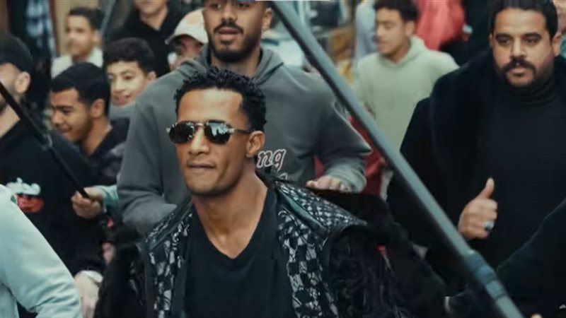 محمد رمضان في مدفع
