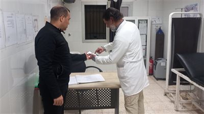 وكيل لصحة البحيرة في مرور مفاجئ على وحدة لقانة بشبراخيت 